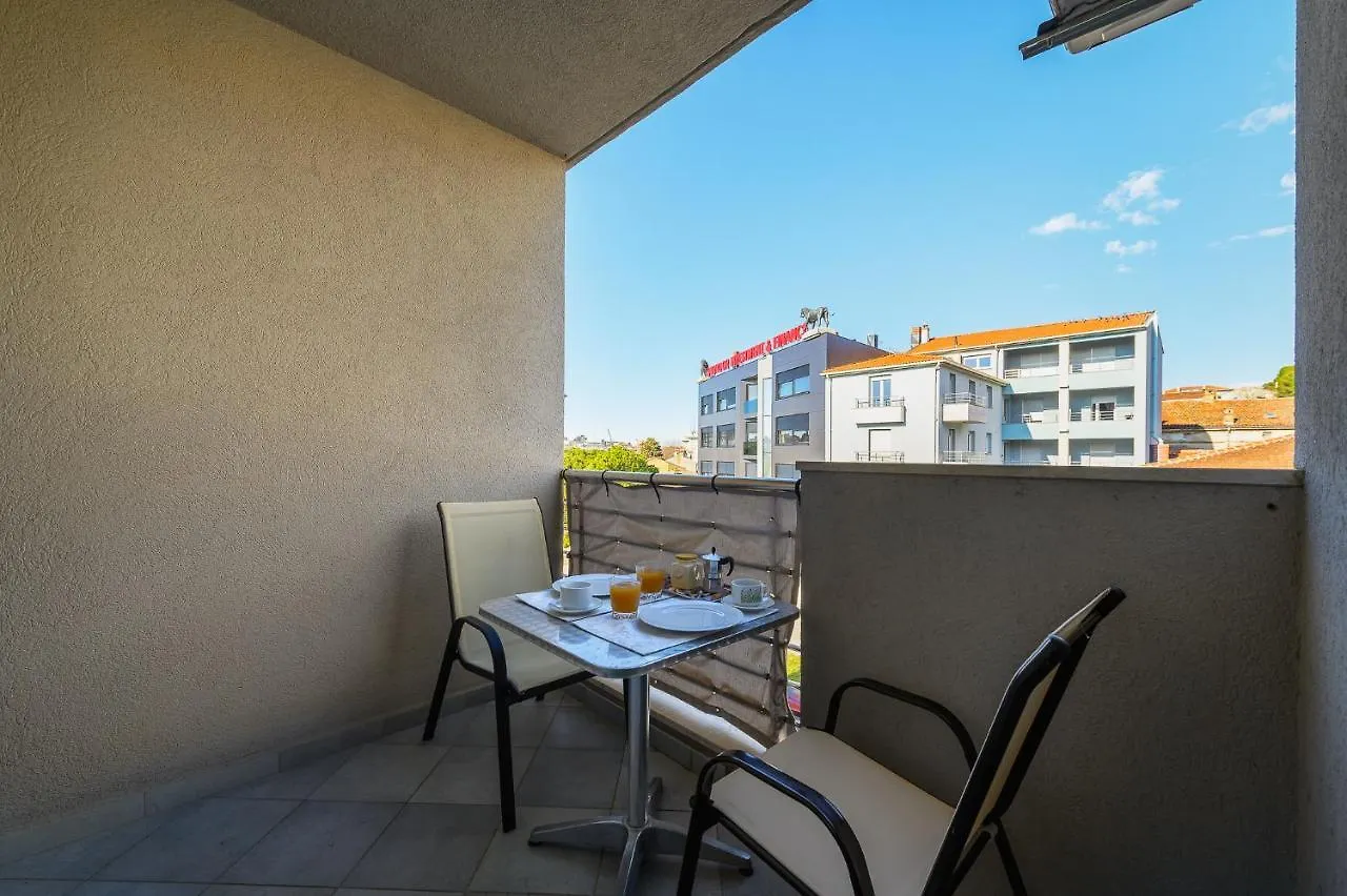 Pula City Centre, Modern App 2+2, Free Parking Apartment